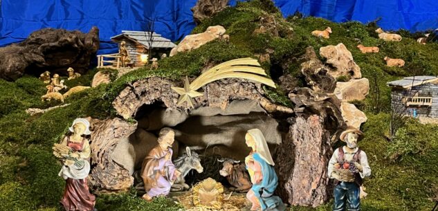 La Guida - Gesù Bambino in diversi presepi della valle Varaita (foto)
