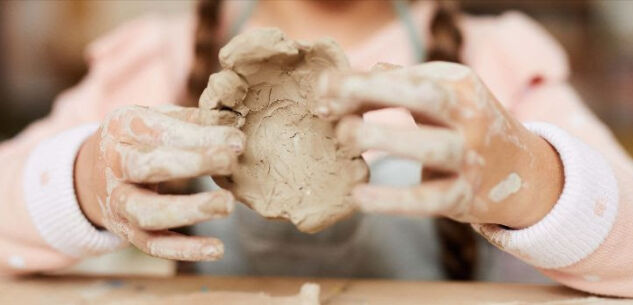 La Guida - Cuneo, laboratorio di lavorazione dell’argilla per bambini