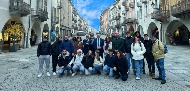 La Guida - Studenti siciliani in Piemonte