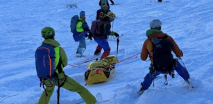 Soccorso Alpino, esercitazioni di soccorso e recupero in valanga per 50 volontari La Guida - Soccorso Alpino, esercitazioni di soccorso e recupero in valanga per 50 volontari