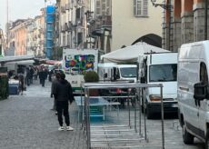 La Guida - Cuneo, il mercato del venerdì in via Roma