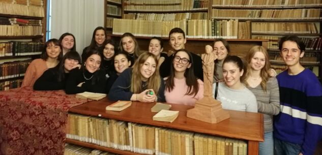 La Guida - Studenti in visita al Museo Casa Galimberti e a Memo 4345