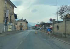 La Guida - Valgrana, un semaforo regola il traffico in centro