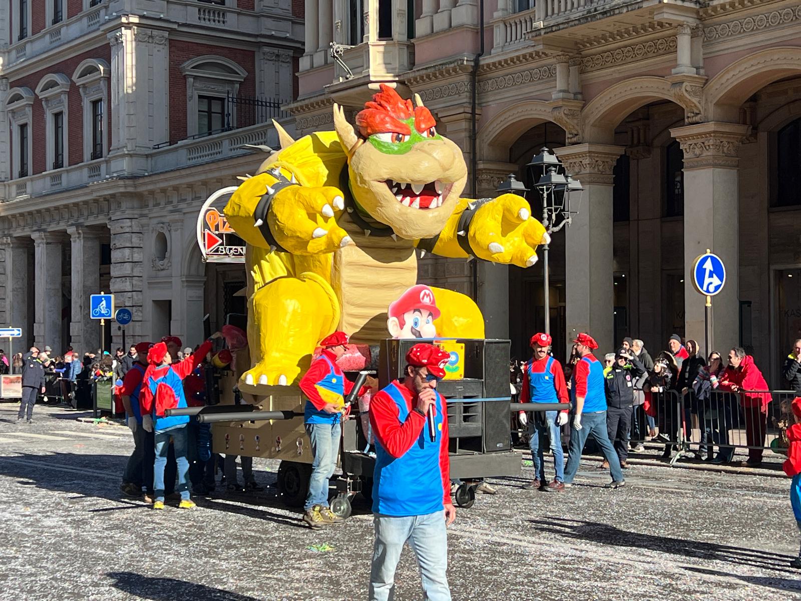 Il carretto di San Rocco di Bernezzo è il migliore del Carnevale di Cuneo