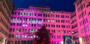 La Guida - La facciata dell’ospedale Santa Croce si illumina di rosa