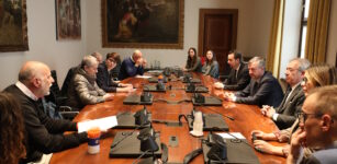 Comune di Cuneo e Crc Innova insieme per Communal Living La Guida - Comune di Cuneo e Crc Innova insieme per Communal Living