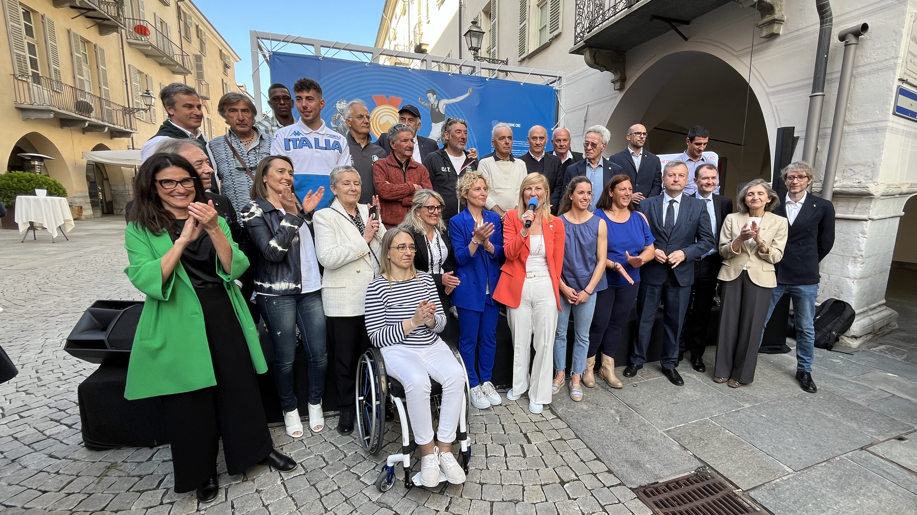 Gli atleti cuneesi alle Olimpiadi insieme in una mostra in via Roma