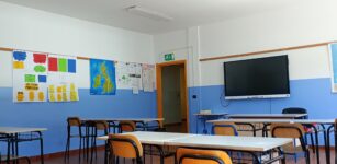 La Guida - Nuovi colori per le aule della scuola secondaria di primo grado di Sampeyre