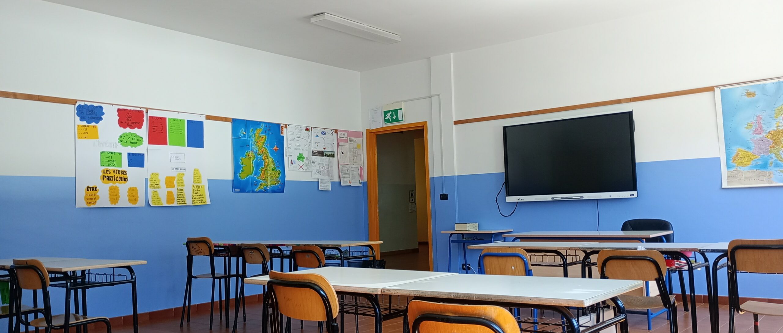 Nuovi colori per le aule della scuola secondaria di primo grado di Sampeyre