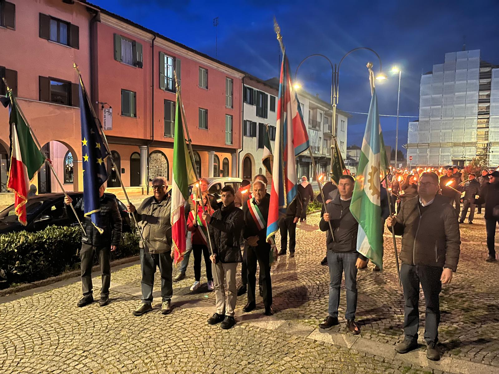 Fiaccolata e commemorazione ufficiale a Verzuolo per la Festa della Liberazione