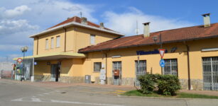 Un uomo è stato investito e ucciso da un treno a Villastellone La Guida - Un uomo è stato investito e ucciso da un treno a Villastellone