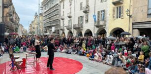 La Guida - L’arte di strada dello Shakabum day anima il centro di Cuneo (foto)