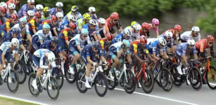 Giro d’Italia, in corso la tappa da Novara a Fossano, senza telecronaca Rai (per lo sciopero) La Guida - Giro d’Italia, in corso la tappa da Novara a Fossano, senza telecronaca Rai (per lo sciopero)