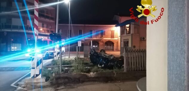 La Guida - Auto sui binari a Neive, una persona in ospedale