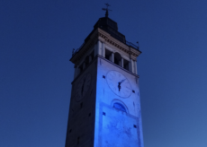 La Guida - La Torre Civica illuminata per sensibilizzare sulla neurofibromatosi
