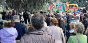 I consiglieri di opposizione in difesa dei cedri dell’Atlante: “Questi alberi sono un simbolo, non si toccano” La Guida - I consiglieri di opposizione in difesa dei cedri dell’Atlante: “Questi alberi sono un simbolo, non si toccano”