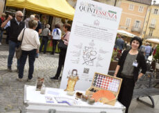 La Guida - “QuintEssenza”, profumi e colori a Savigliano