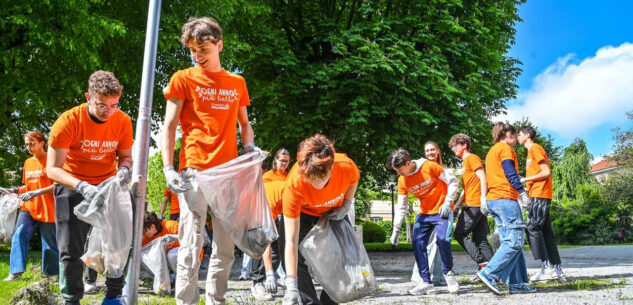 La Guida - Spazzamondo, quasi 15.000 iscritti alla raccolta rifiuti del 25 maggio