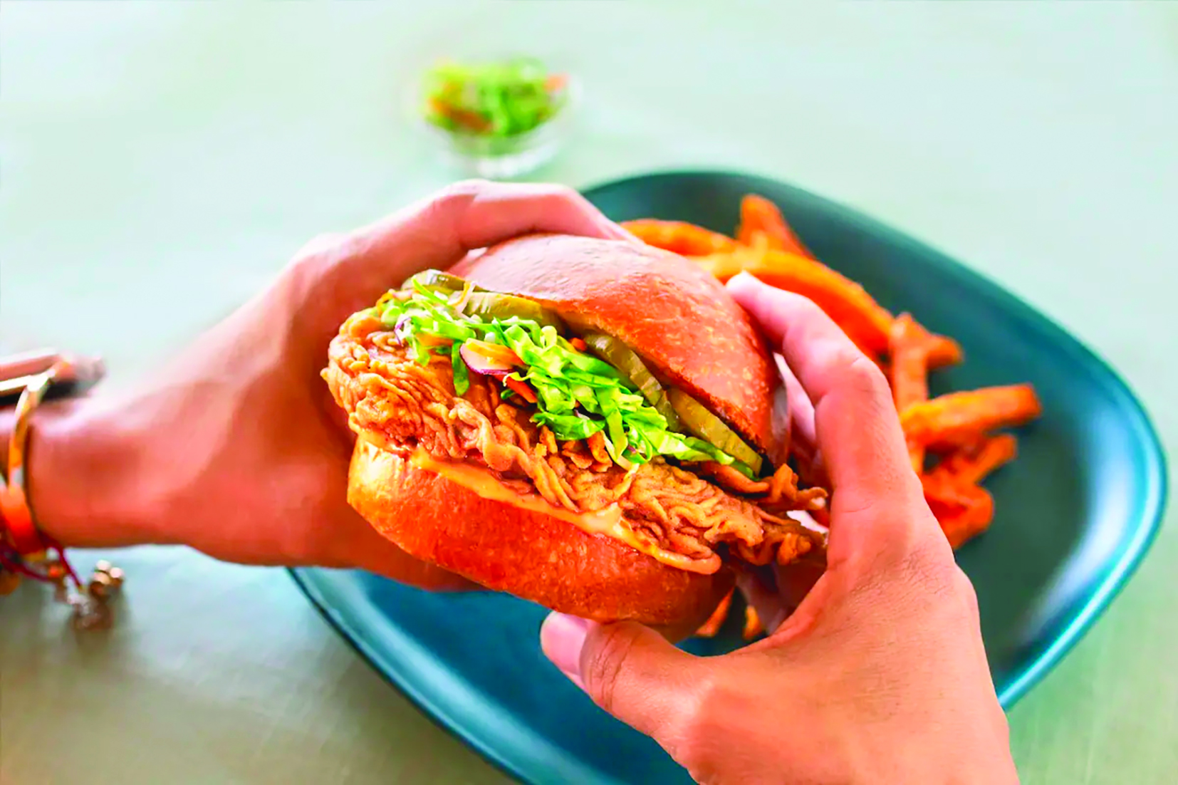 Dove la carne in vitro si serve al ristorante