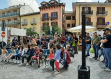 La Guida - Mercato in musica riempie piazza Italia a Boves