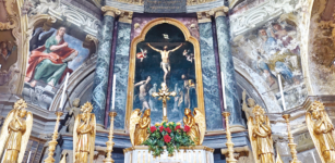 La chiesa di San Sebastiano con il vicino Museo Diocesano La Guida - La chiesa di San Sebastiano con il vicino Museo Diocesano