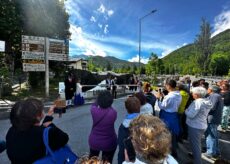 La Guida - Inaugurata a Limone l’opera d’arte contemporanea  “Portale Nord”