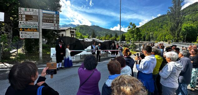 La Guida - Inaugurata a Limone l’opera d’arte contemporanea  “Portale Nord”