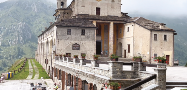 La Guida - Il santuario di San Magno, elegante e sobrio al crocevia di antiche strade