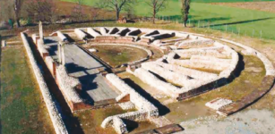 Complesso del teatro, anfiteatro e Museo archeologico La Guida - Complesso del teatro, anfiteatro e Museo archeologico