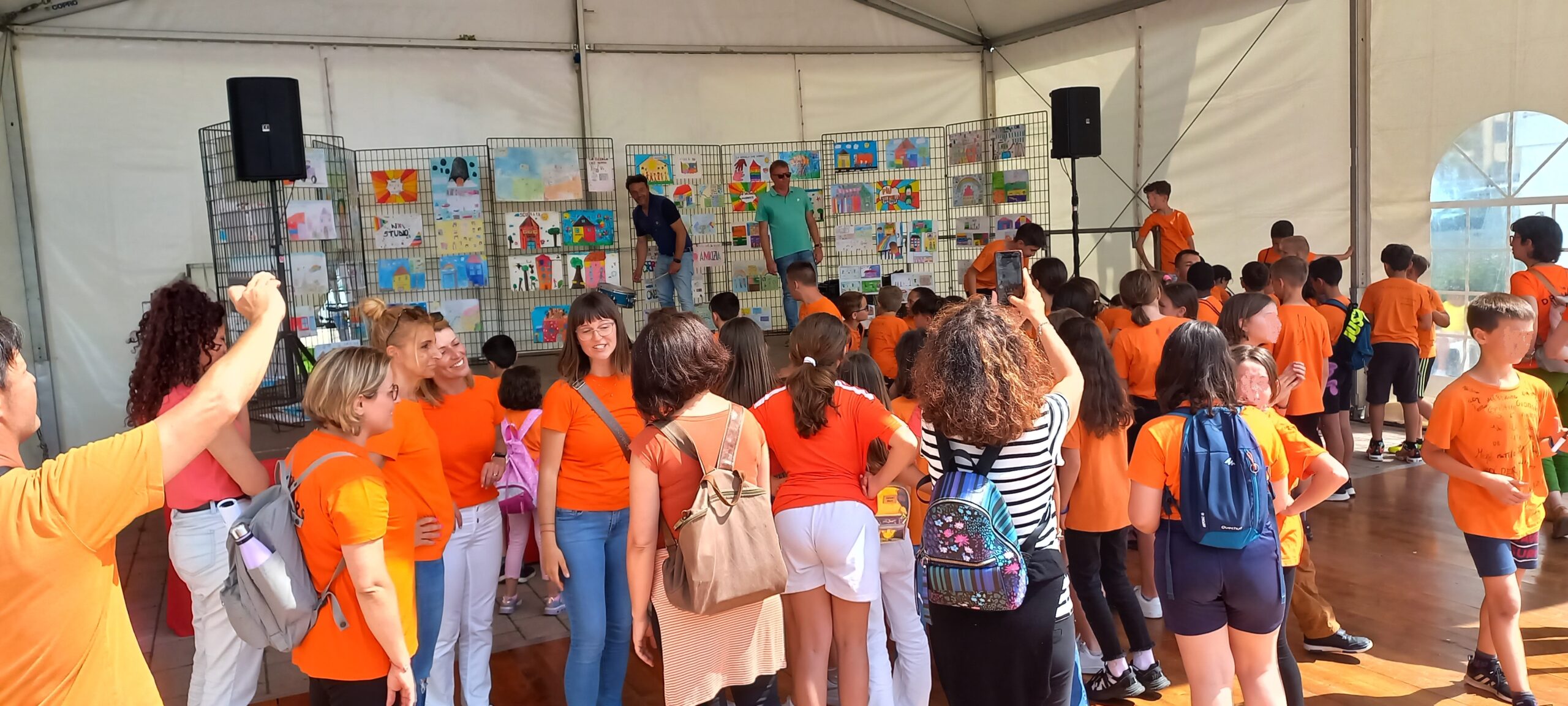 600 bambini in marcia per aprire la festa di Borgo Nuovo