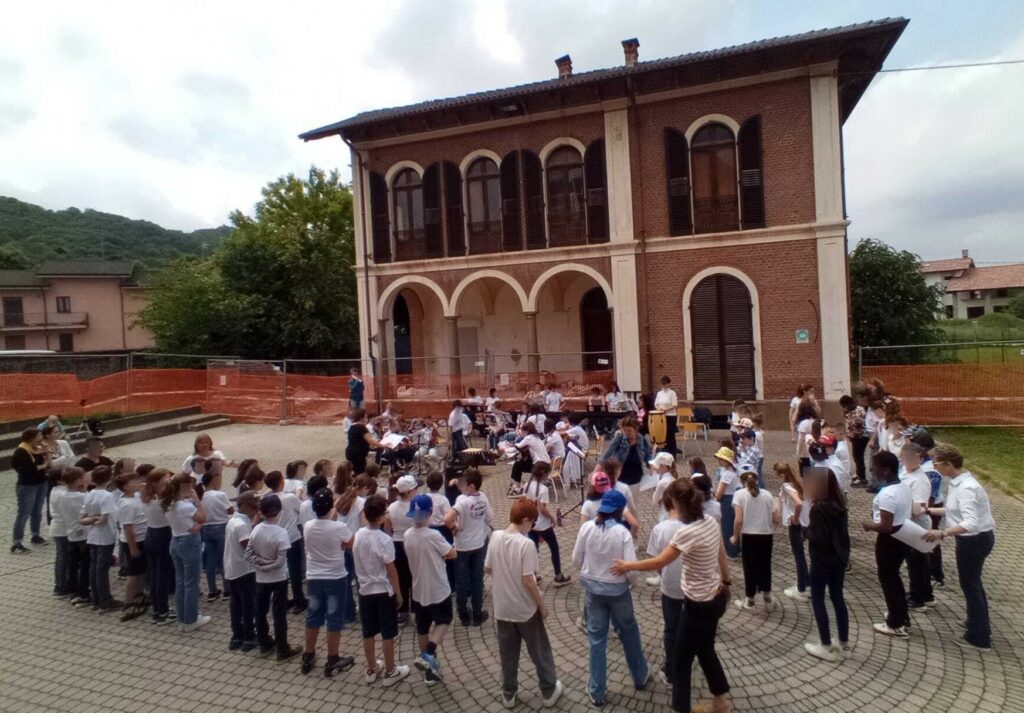 Boves concerto scuola