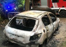 La Guida - Incendio di un’auto a Cervere, nessun ferito