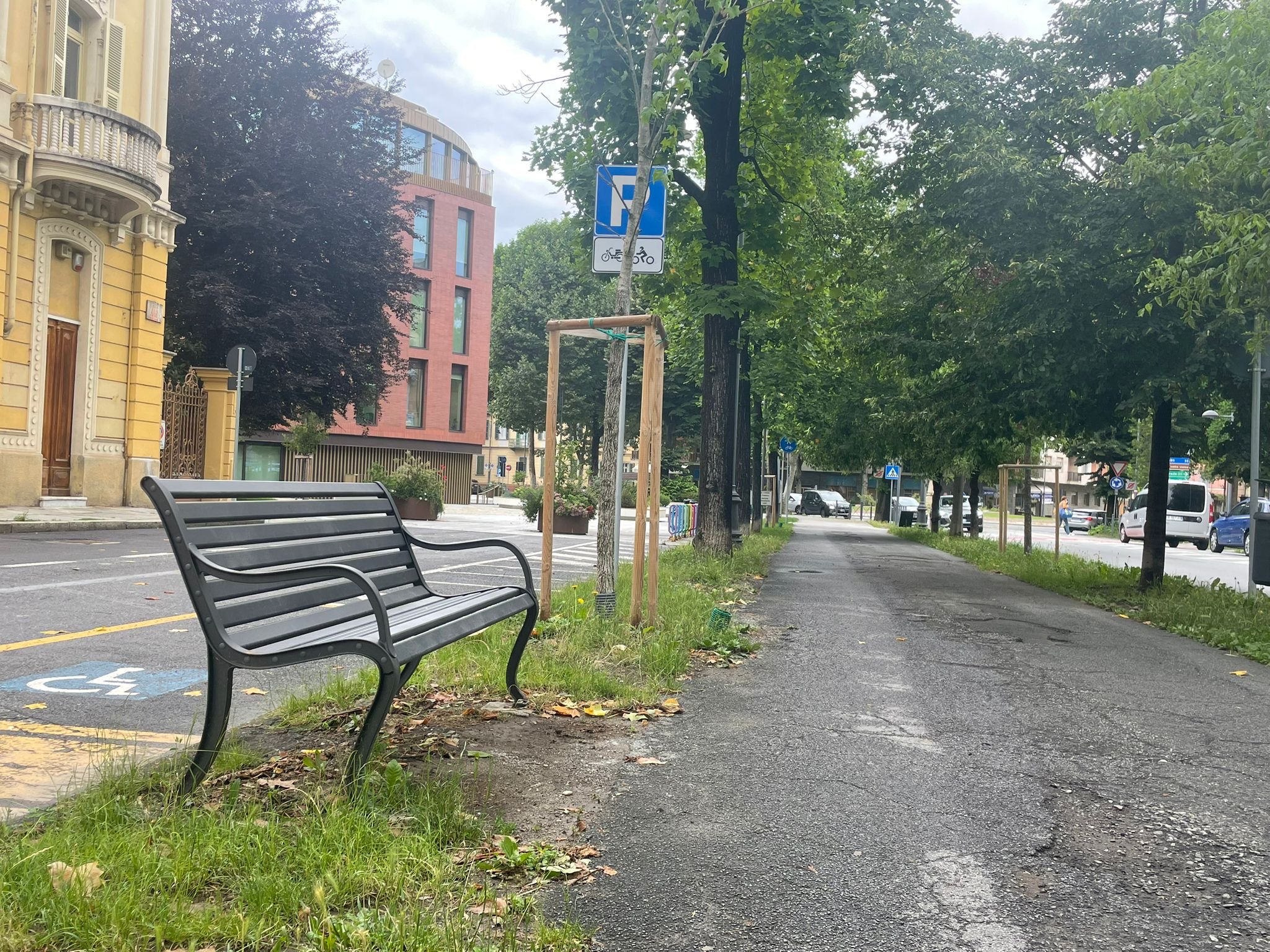 140 nuove panchine e arredo urbano per il Viale degli Angeli