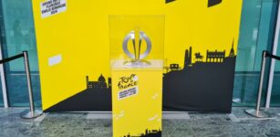 Oltre 7.000 persone per il trofeo della partenza del Tour de France La Guida - Oltre 7.000 persone per il trofeo della partenza del Tour de France