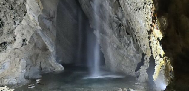 La Guida - A Crissolo è possibile visitare la Grotta del Rio Martino