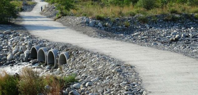 La Guida - Attraversamento ciclopedonale sul torrente Gesso, incontro pubblico a Mellana