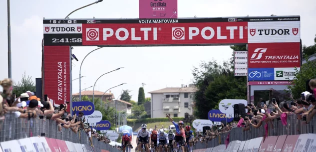 La Guida - Giro d’Italia women, in volata Chiara Consonni davanti a Kopecky e Balsamo