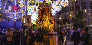 La Guida - Fiori, luci, fede, solidarietà e corsa notturna con Cuneo Illuminata