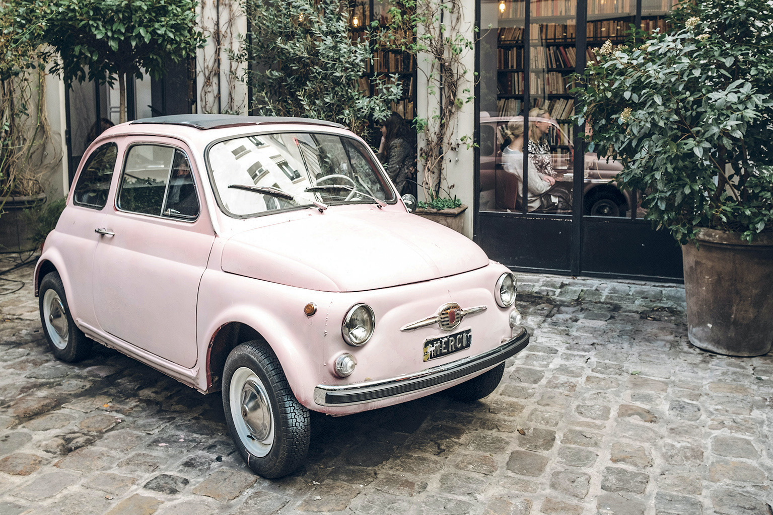 Cinquecento robin-ooode foto da unsplash