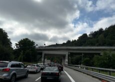 La Guida - Traffico: code fino a 4 km sull’autostrada Torino-Savona