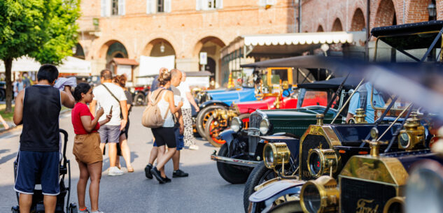 La Guida - “Mondovì e Motori”, in arrivo lo spettacolo delle “Vecchie Signore” e delle Ferrari