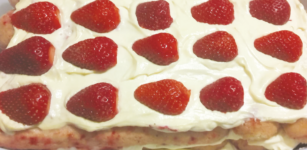 Il tiramisù alla fragola di Peveragno, la ricetta La Guida - Il tiramisù alla fragola di Peveragno, la ricetta