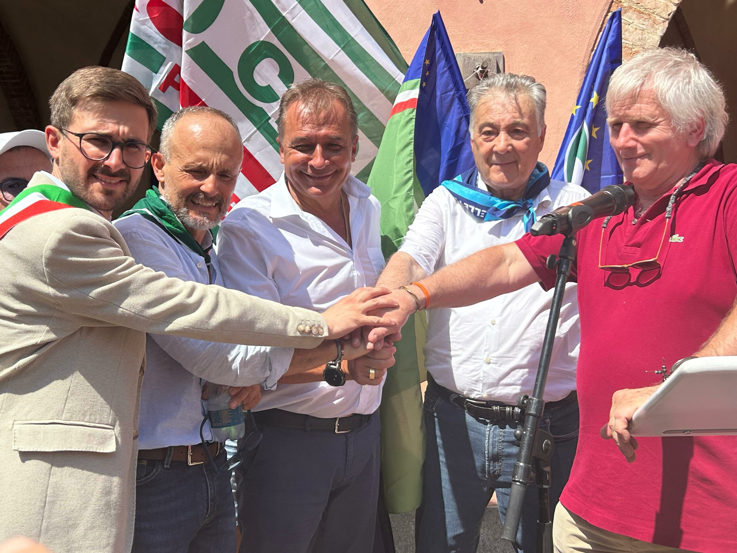 Caporalato, migranti e lavoro: “Estendere il Protocollo Saluzzo”