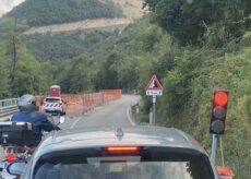 La Guida - Un semaforo e uno spazio di sosta sono la soluzione di Confartigianato al problema dei tir sul Colle di Nava