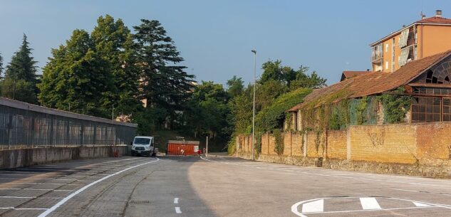 La Guida - 58 posti auto ritornano agibili nel piazzale Unità d’Italia di Mondovì