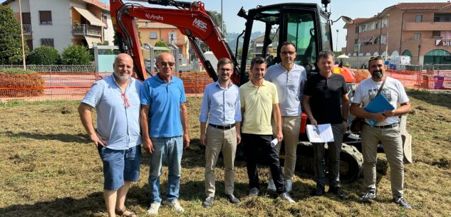 La Guida - Alba, iniziato l’ampliamento del parcheggio vicino alla stazione ferroviaria del Mussotto