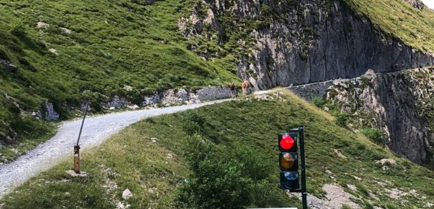 La Guida - Più sicurezza sull’Alta Via del Sale con due semafori