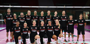 La Guida - La prima squadra della Cuneo Granda volley ha fatto il primo allenamento a porte aperte