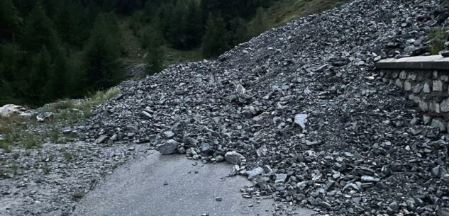 La Guida - Bomba d’acqua ad Argentera, chiusa la strada tra Bersezio e Ferrere