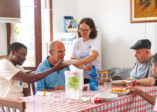 La Guida - Un pasto al giorno per la Comunità Papa Giovanni XXIII